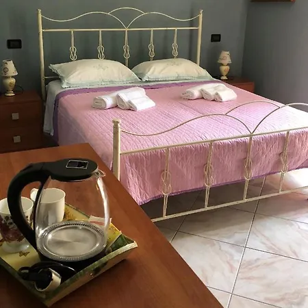 Alojamento de Acomodação e Pequeno-almoço La Maison Fleurie San Nicola Arcella